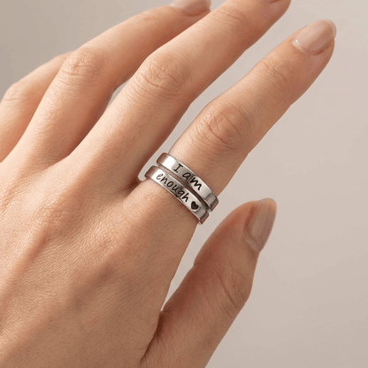 El anillo del valor — Grabado «Soy suficiente» (ajustable)