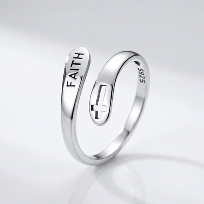 El anillo sagrado — Grabado de fe (ajustable)