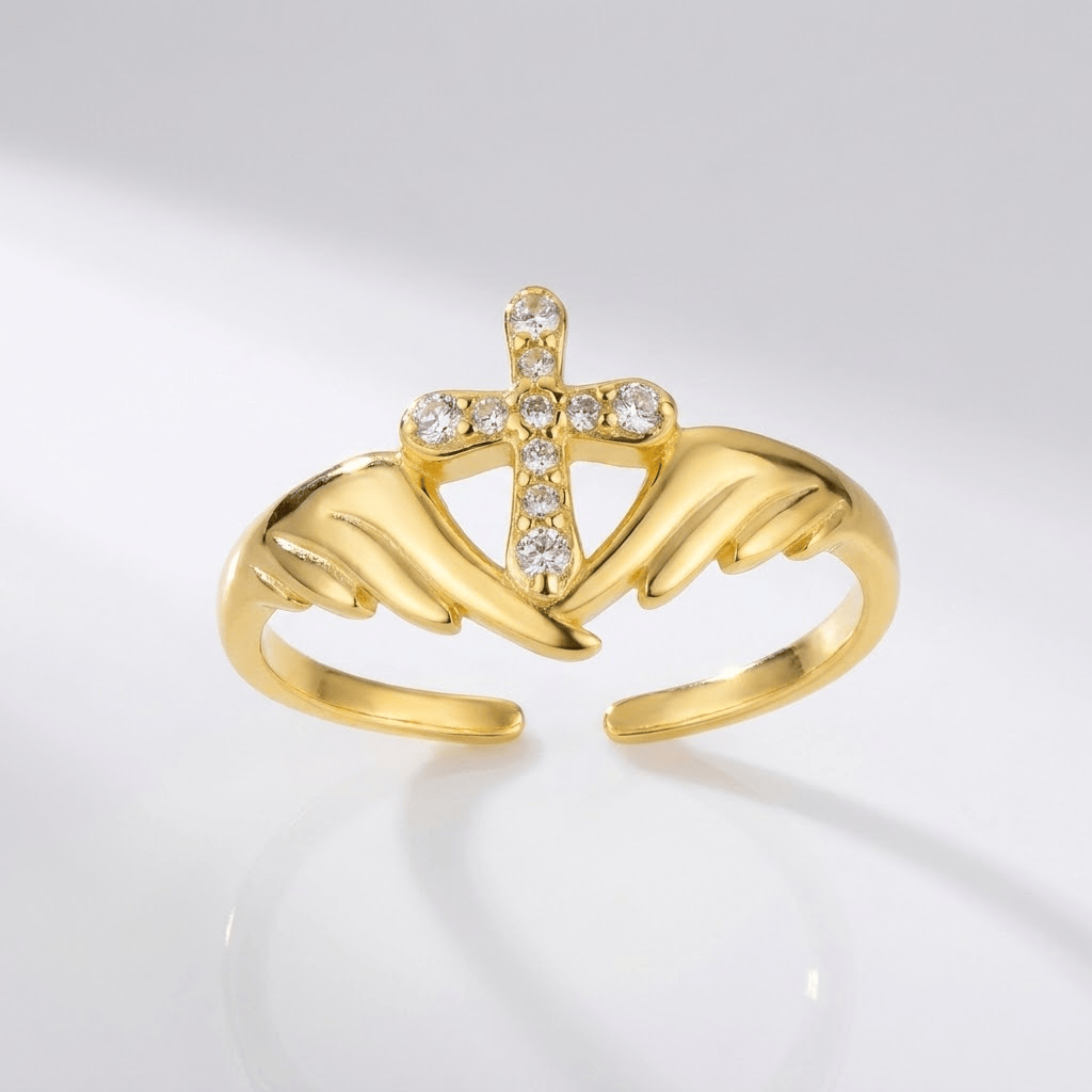 El anillo Guardian Ring — Alas de ángel y cruz con detalles de cristal (ajustable)