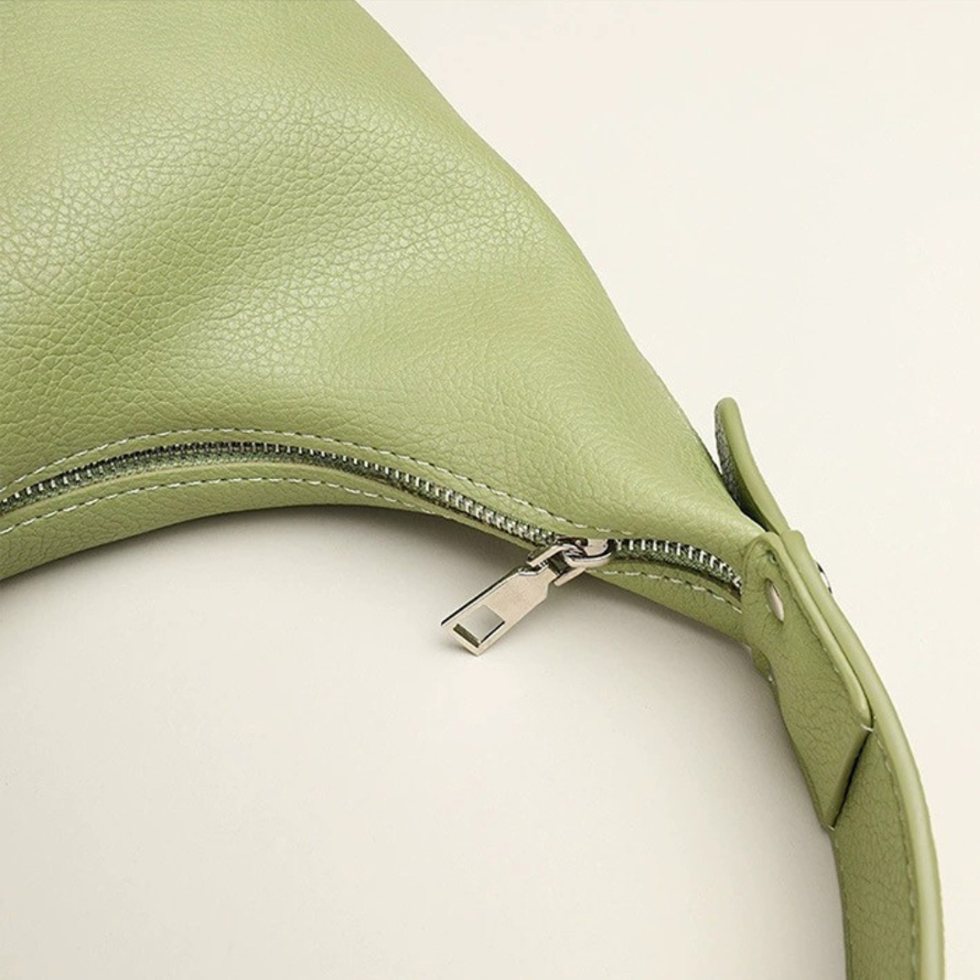 Bolso Hobo "Layla" Silueta Media Luna