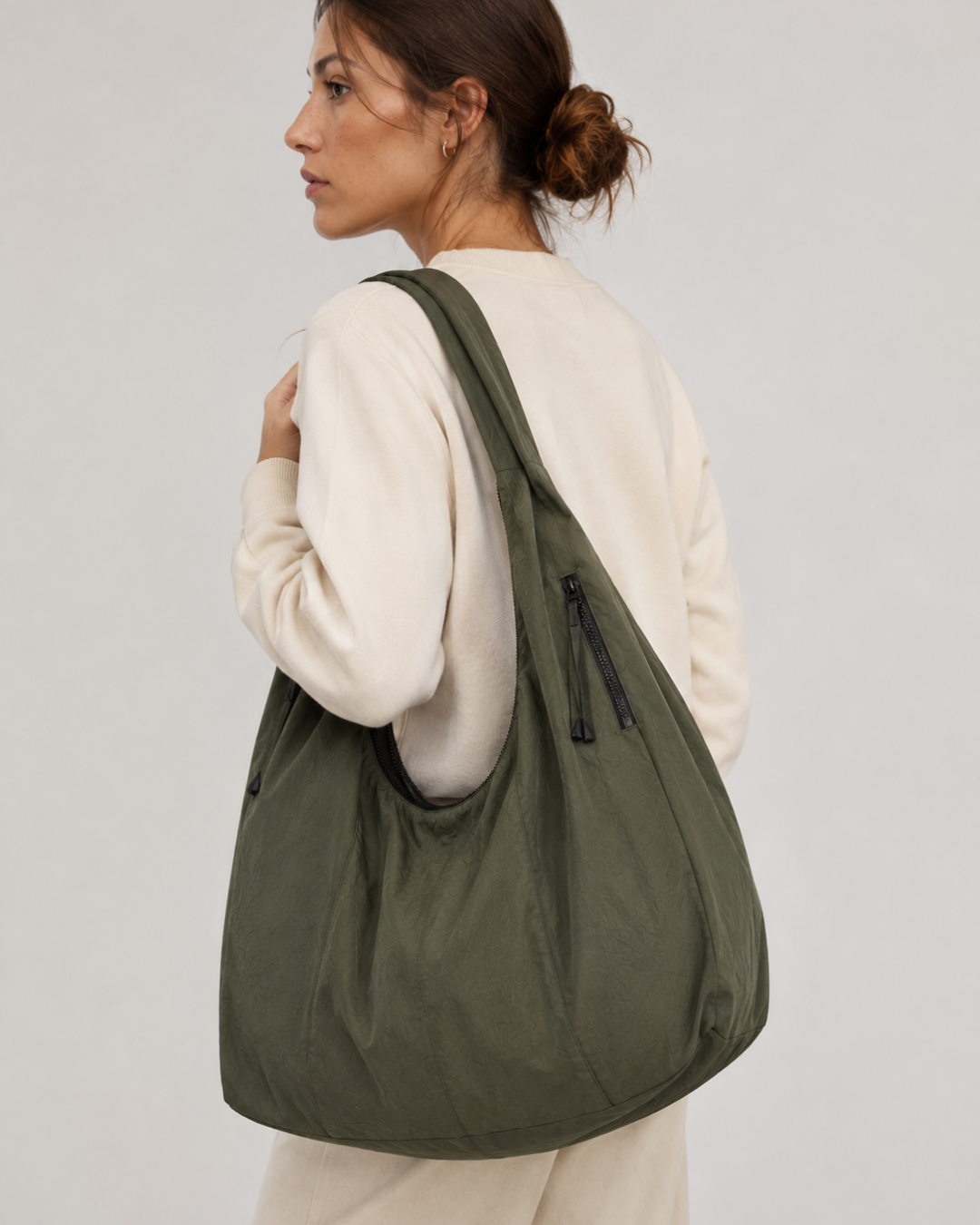 Bolsa Olivia Hobo Grande de Nylon | Ligera y Espaciosa