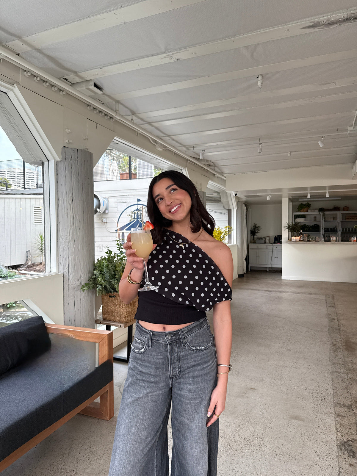 Bloom ™ |  Lina - Polka Dotted Top | Speels & Elegant in Zwart-Wit - Aurora Classics