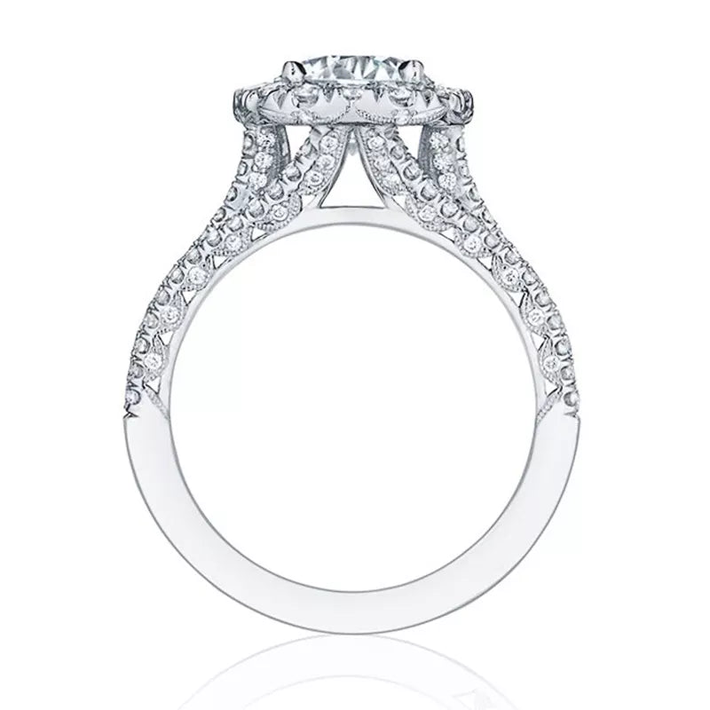 Anillo de diamantes de lujo