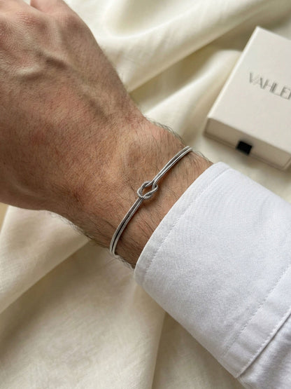 Nudo de amor: pulsera de pareja con nudo