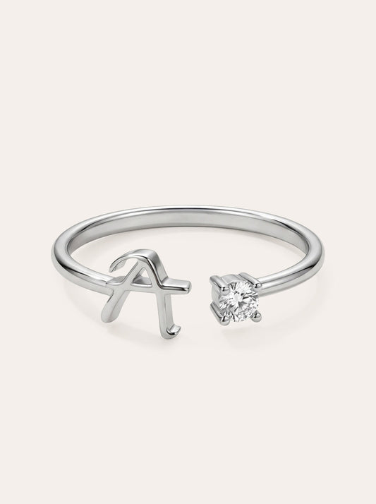 Valentia – Anillo con letra y circonitas