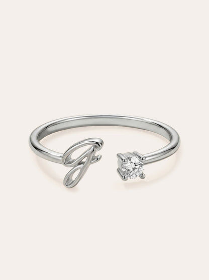Valentia – Anillo con letra y circonitas