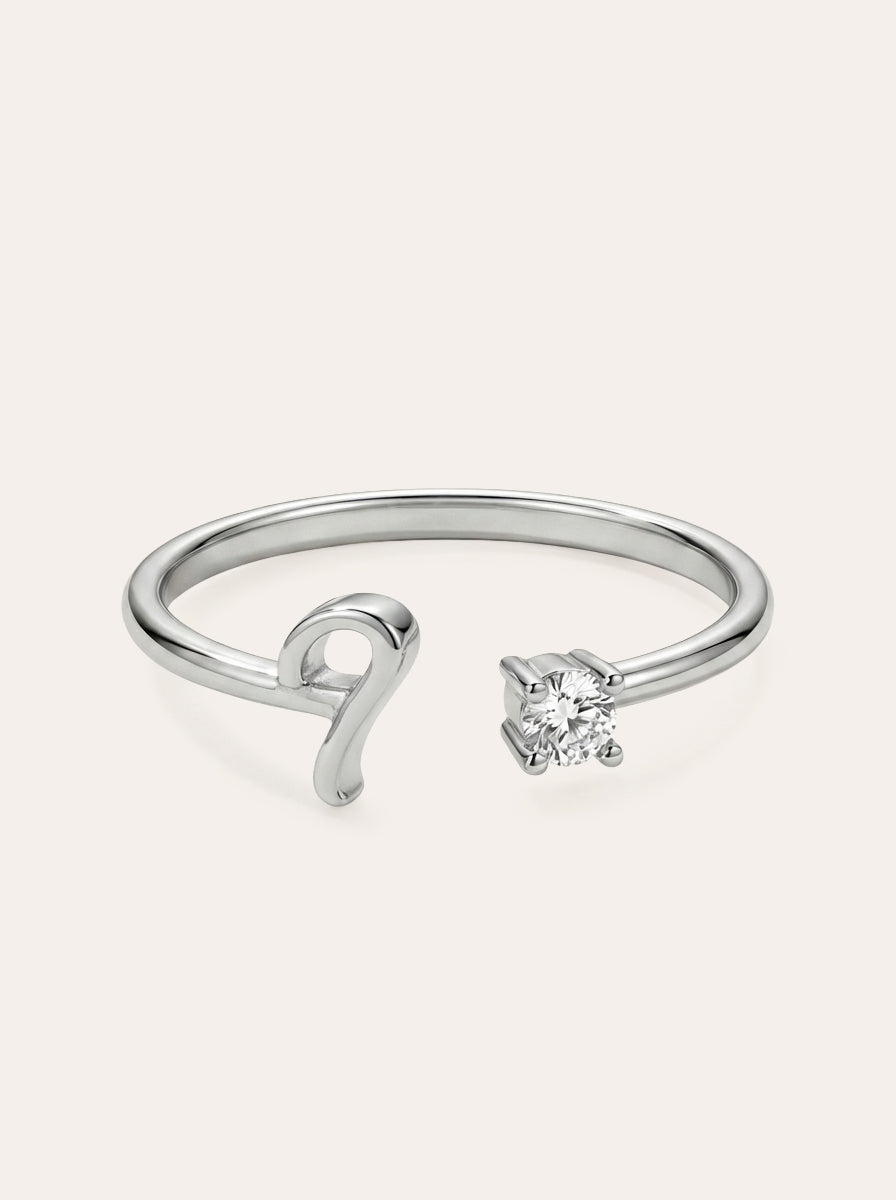 Valentia – Anillo con letra y circonitas
