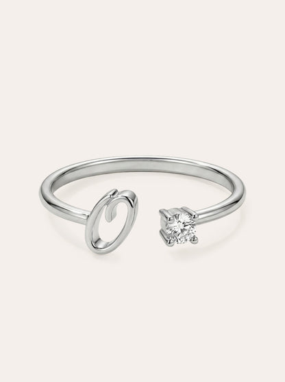 Valentia – Anillo con letra y circonitas