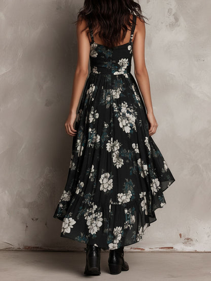 Vestido largo asimétrico negro con estampado floral bohemio y sin tirantes