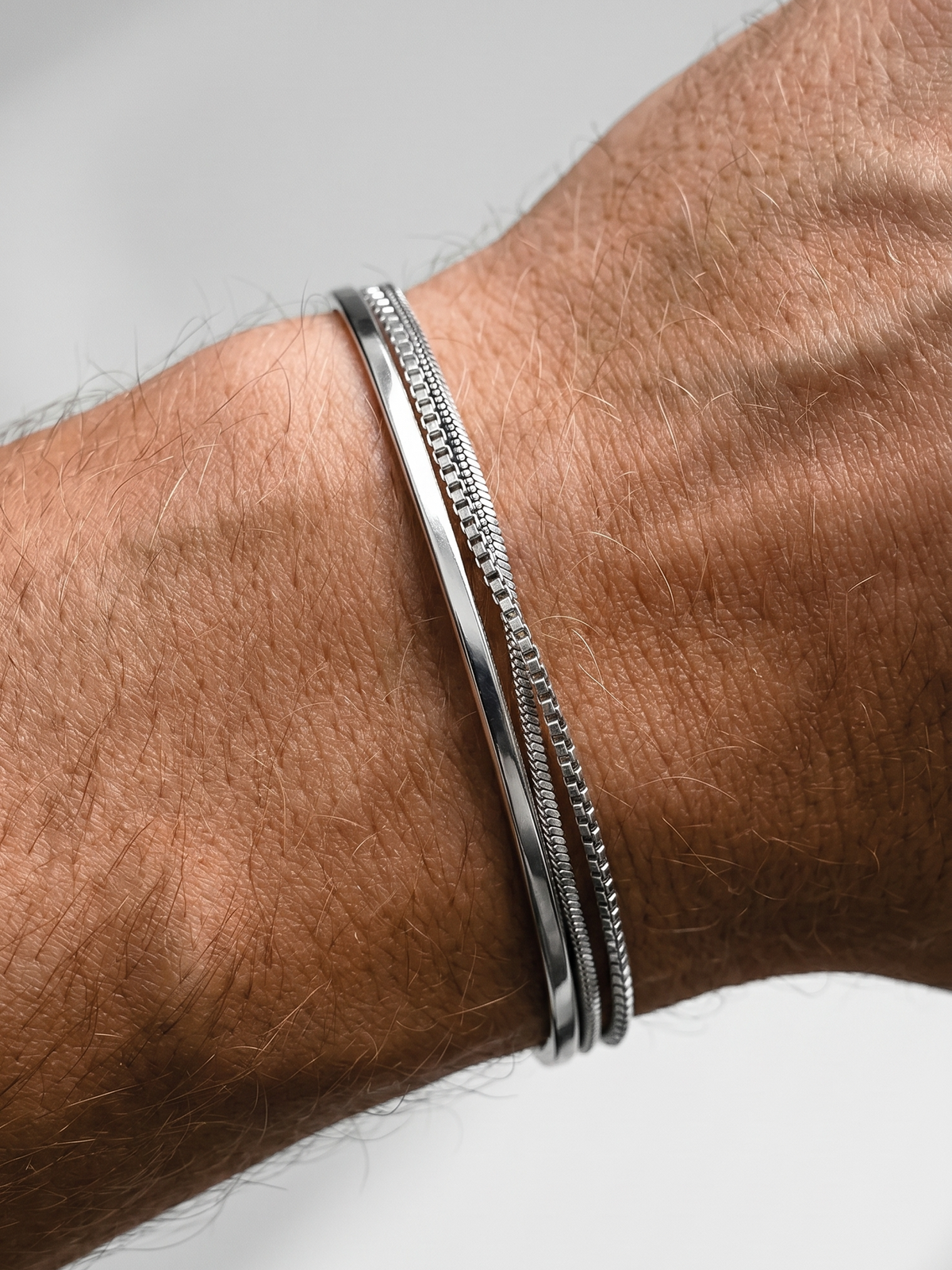 Conjunto de pulseras apilables Trío minimalista
