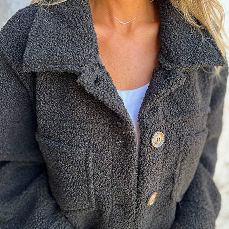 Luna | La chaqueta de peluche — Edición final